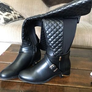 Annabeth Quilted flat boot